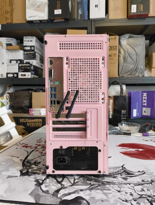 Pink AMD Gaming PC mit Ryzen 5 5500 und RTX 4060 8GB (gebraucht)