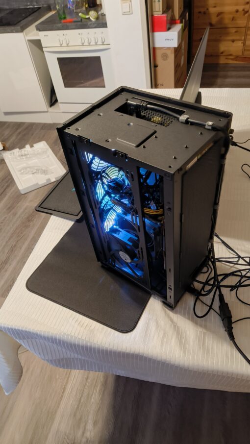 Zerry D2000 Gentleman Gaming PC Set mit RX 6700 10GB