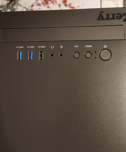 Extra leiser und sehr schneller Büro PC. Der PC ist sehr Leise und hat an der Vorderseite einen Abnehmbaren Staubfilter. Der PC kommt mit einer Office 2019 Lizenz vorinstalliert.