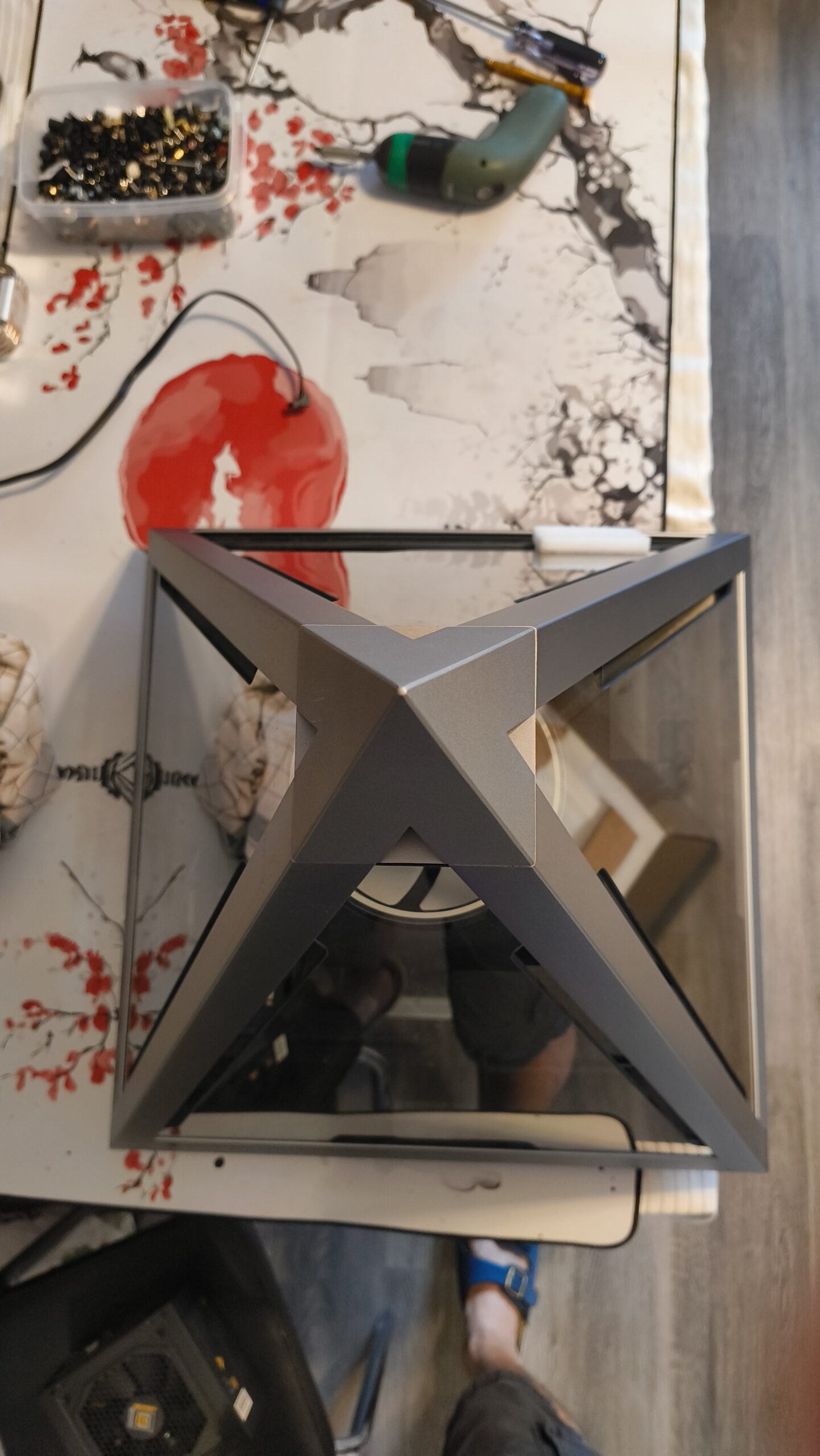 Gebrauchtes AZZA Pyramid 804 PC Gehäuse kaufen Extravagantes Show-Case
